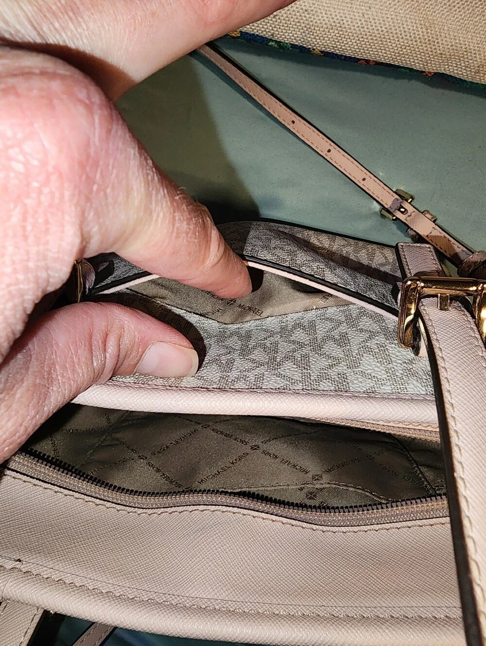 Michael Kors Jet Set Signature Monogram Light Pink and Beige Crossbody Purse